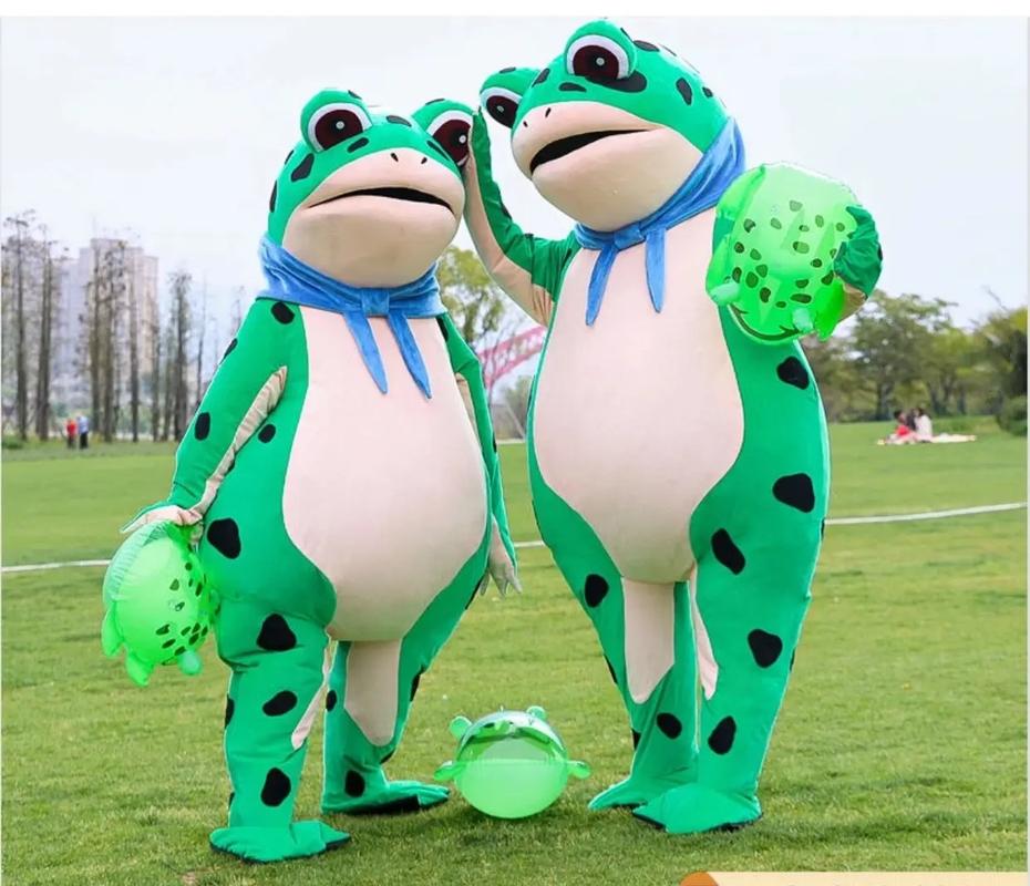 网红青蛙服，夏日吸睛神器！（网红青蛙玩偶服图片）