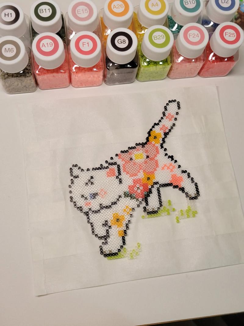 塑形加扭棒，实用美观手机支架（布偶猫拼豆图纸挂件）