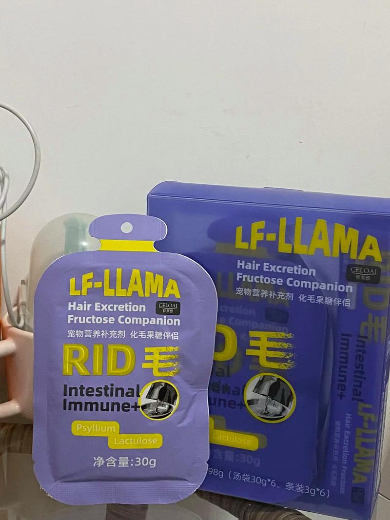 梳毛补营养 清洁除猫毛（猫排毛效果最好的方法）